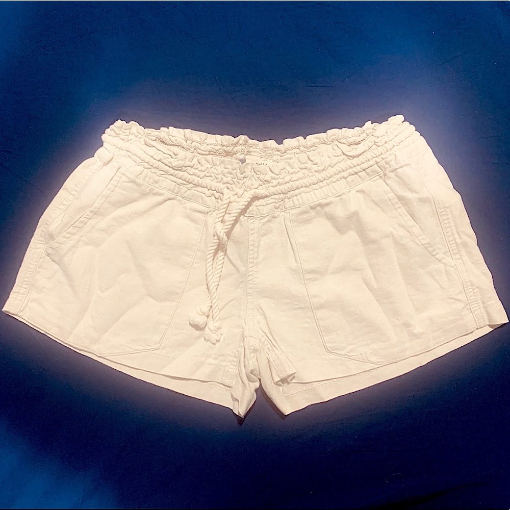 Roxy khaki colored shorts
